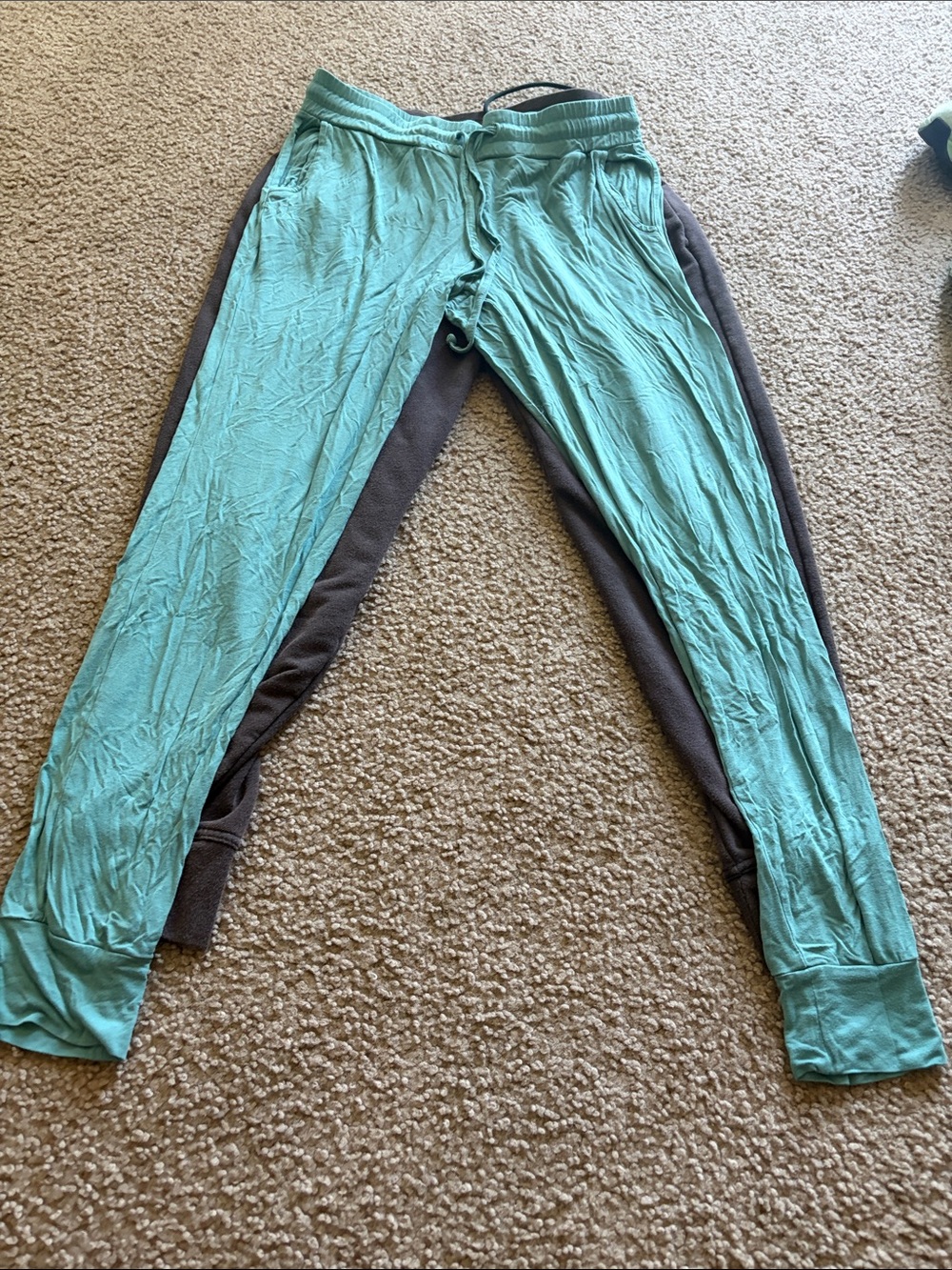 B62 Free Birdies Women’s Sm Bamboo Joggers— Teal, pilling